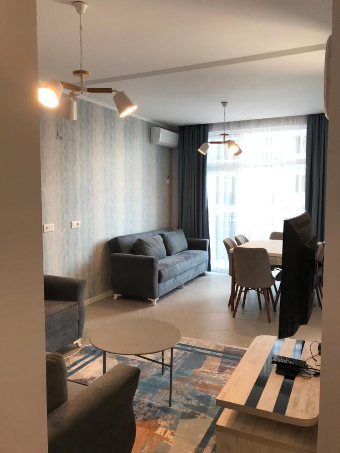 Nbg Towers 2 Appartaments Batumi Luaran gambar